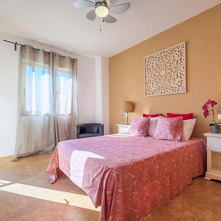 Apartamentos Madrid Torrevieja Luaran gambar
