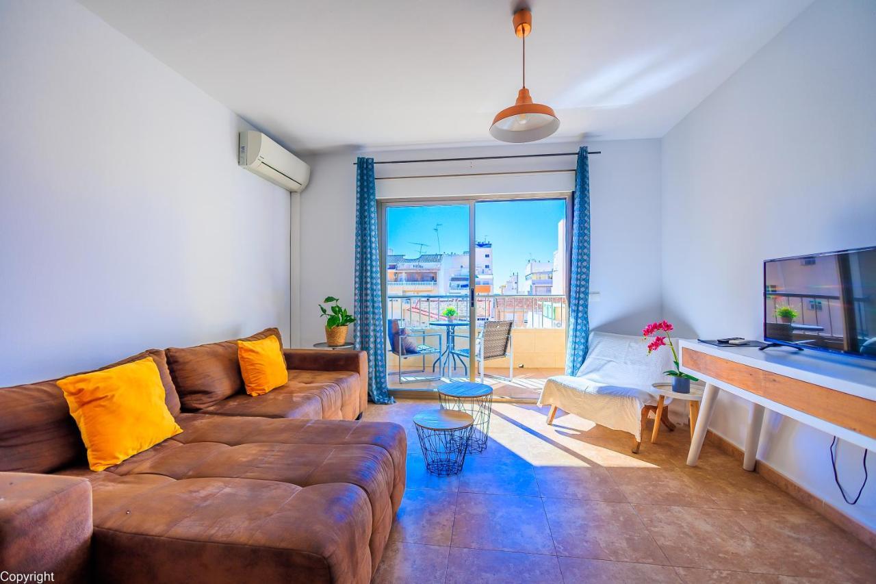 Apartamentos Madrid Torrevieja Luaran gambar