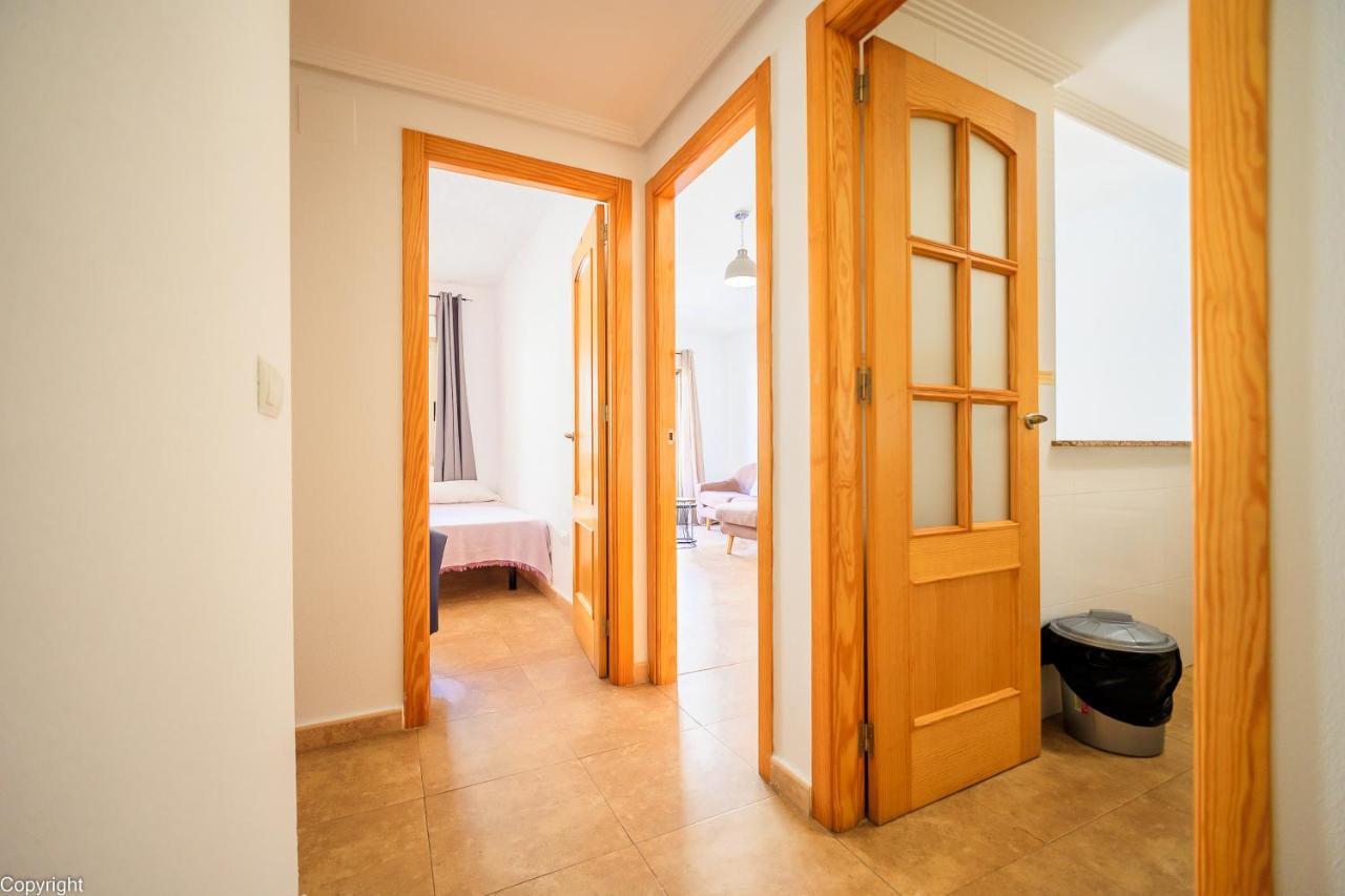 Apartamentos Madrid Torrevieja Luaran gambar