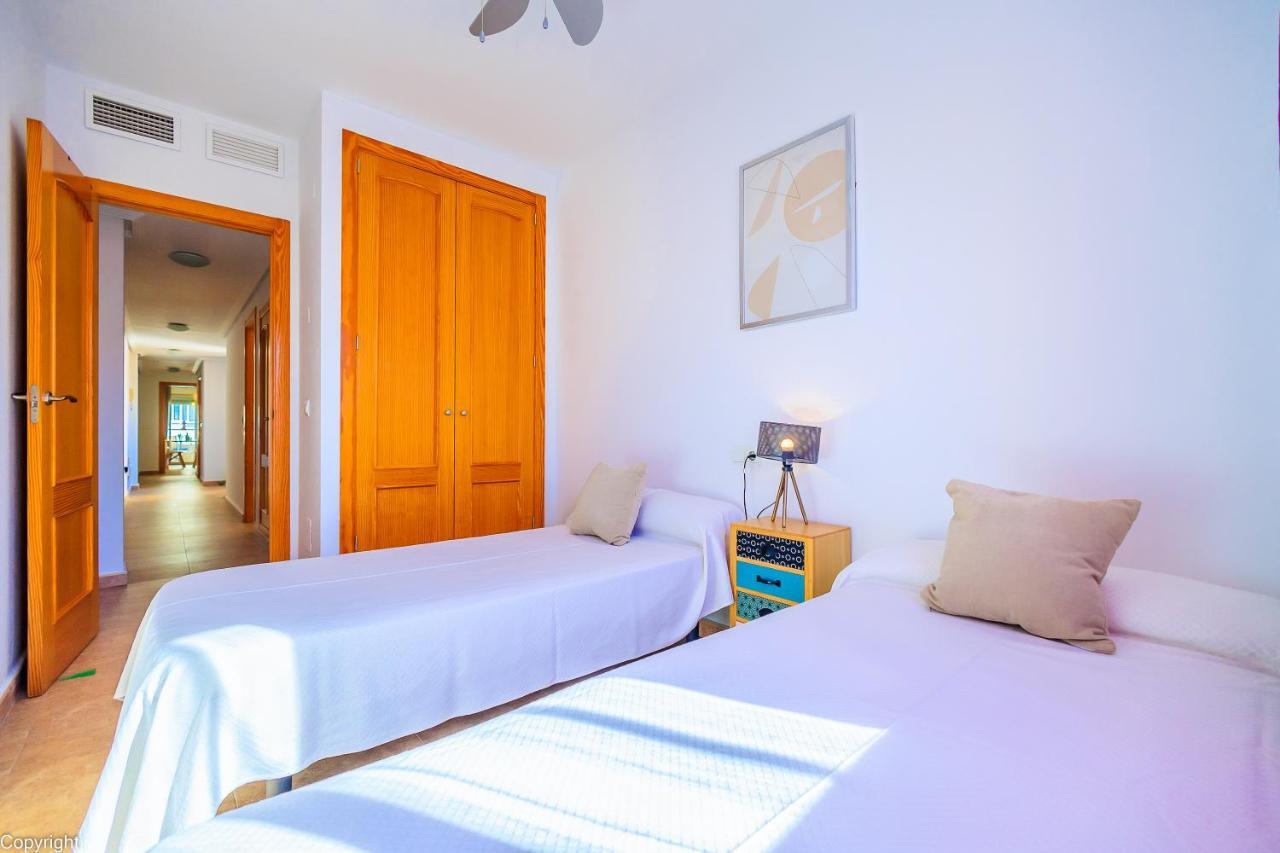 Apartamentos Madrid Torrevieja Luaran gambar