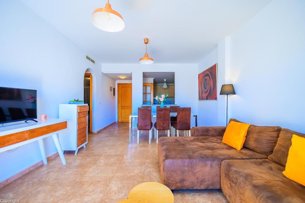 Apartamentos Madrid Torrevieja Luaran gambar