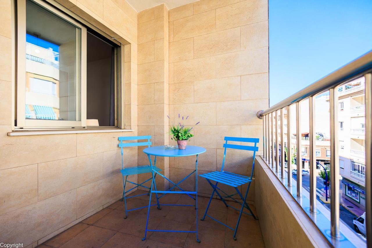 Apartamentos Madrid Torrevieja Luaran gambar