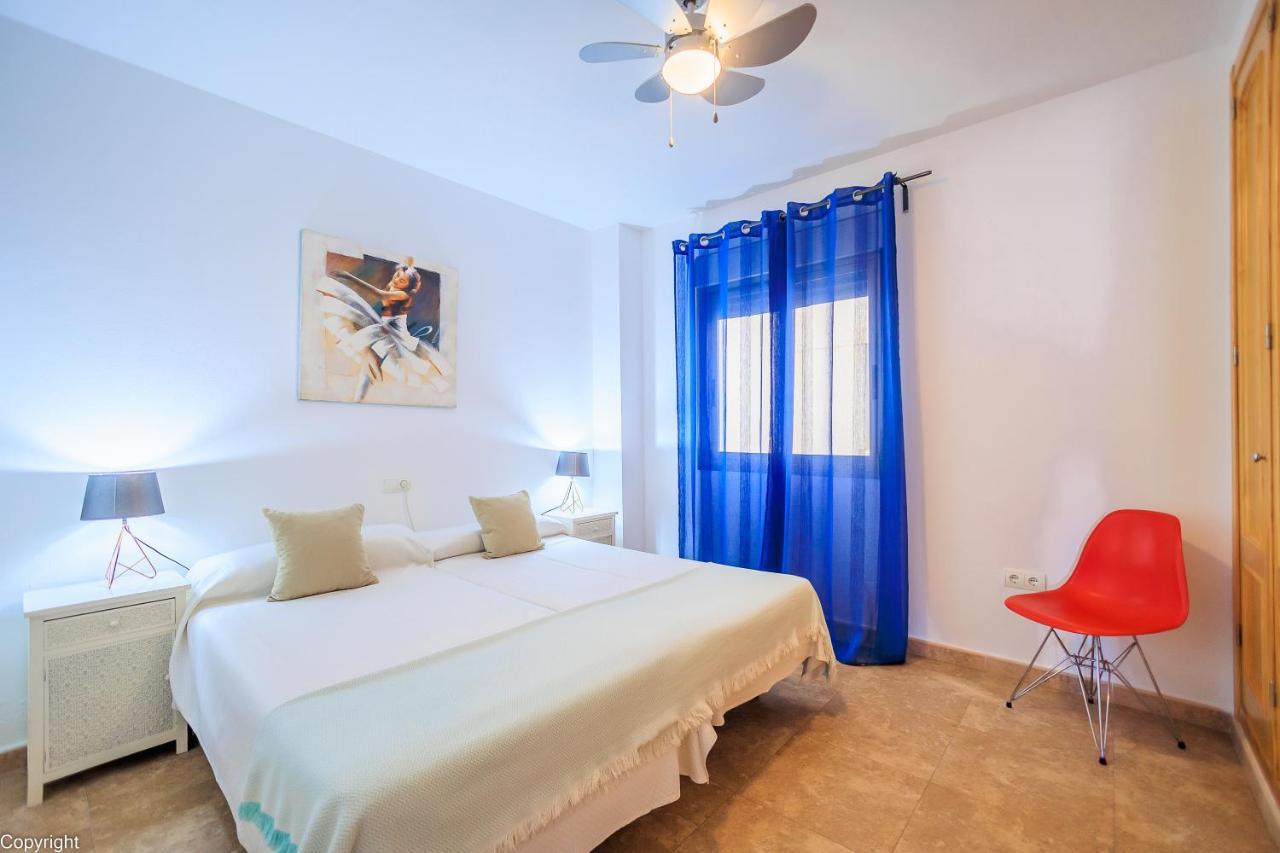 Apartamentos Madrid Torrevieja Luaran gambar