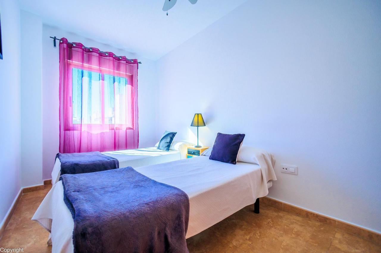 Apartamentos Madrid Torrevieja Luaran gambar