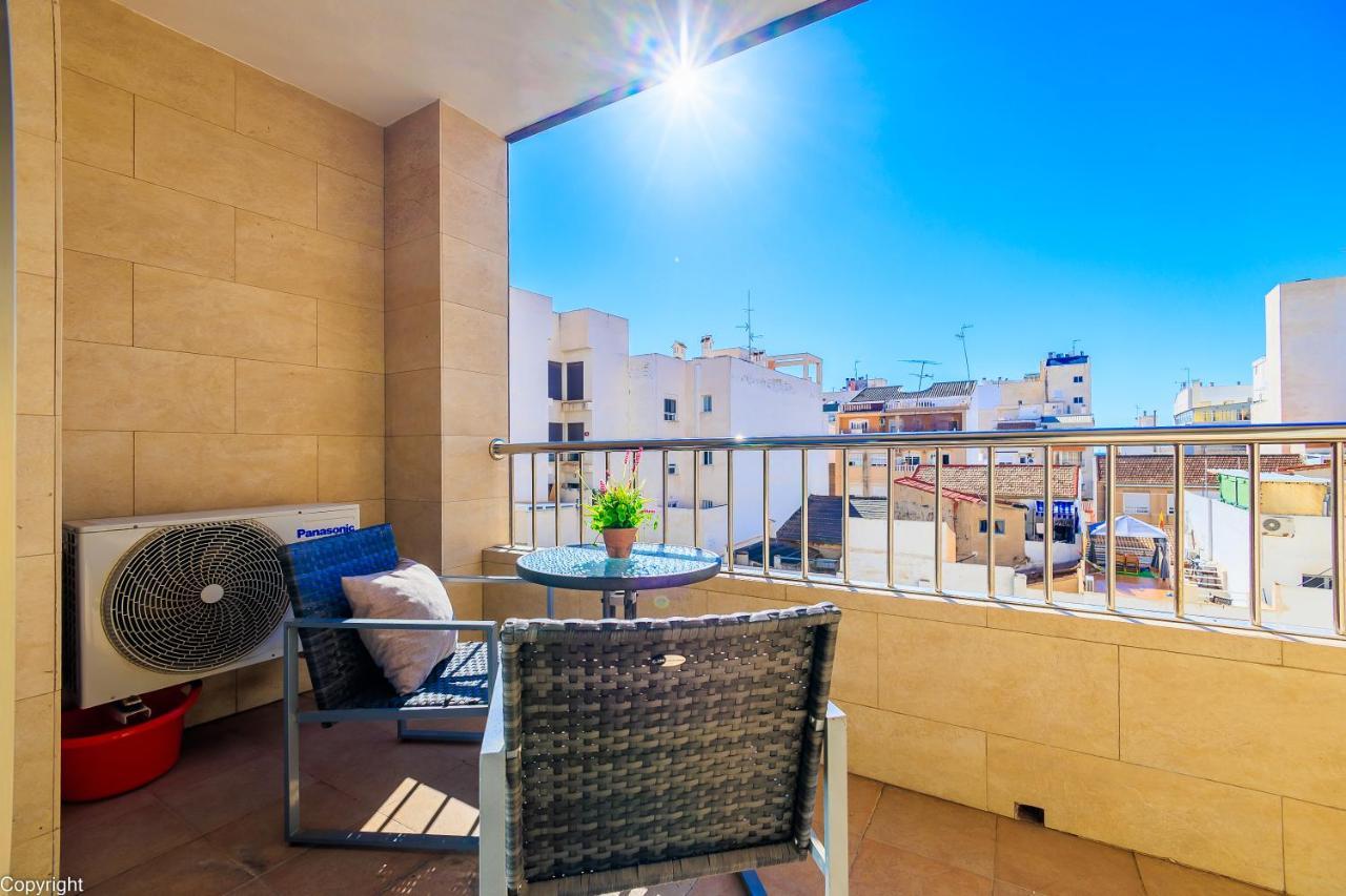 Apartamentos Madrid Torrevieja Luaran gambar