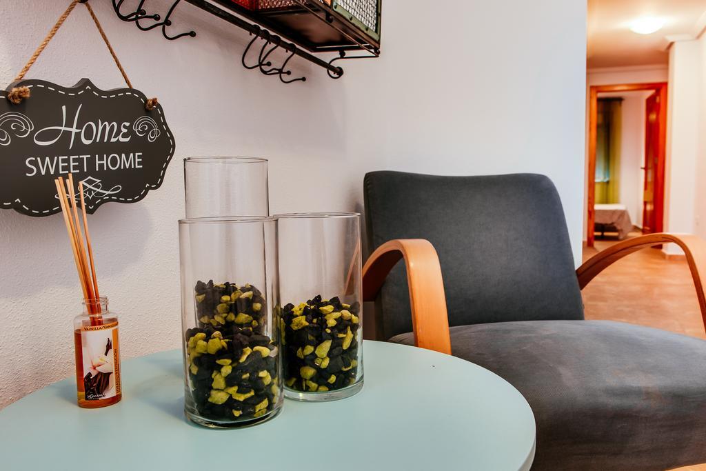 Apartamentos Madrid Torrevieja Luaran gambar