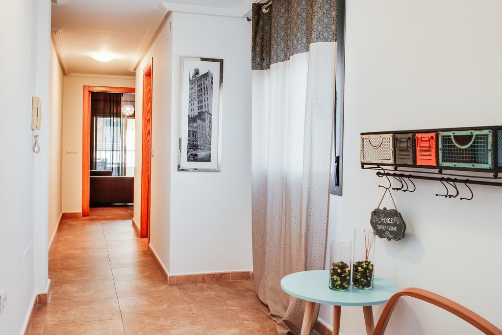 Apartamentos Madrid Torrevieja Luaran gambar
