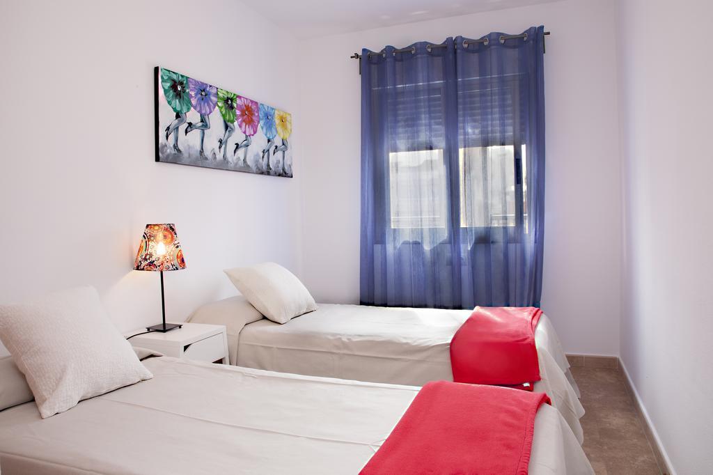 Apartamentos Madrid Torrevieja Luaran gambar